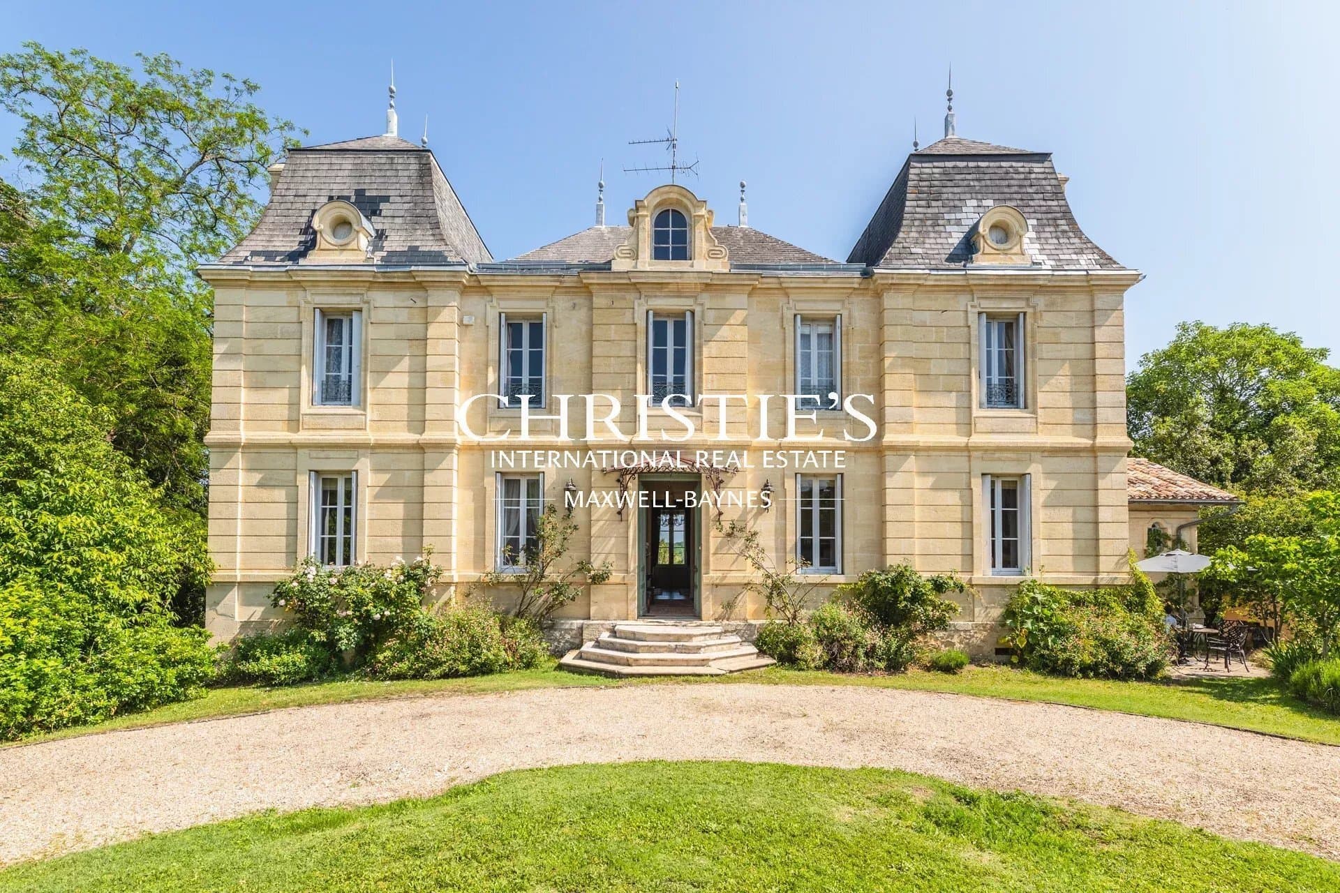 Elegant 19th Century Château With Pool And Expansive Gardens 2