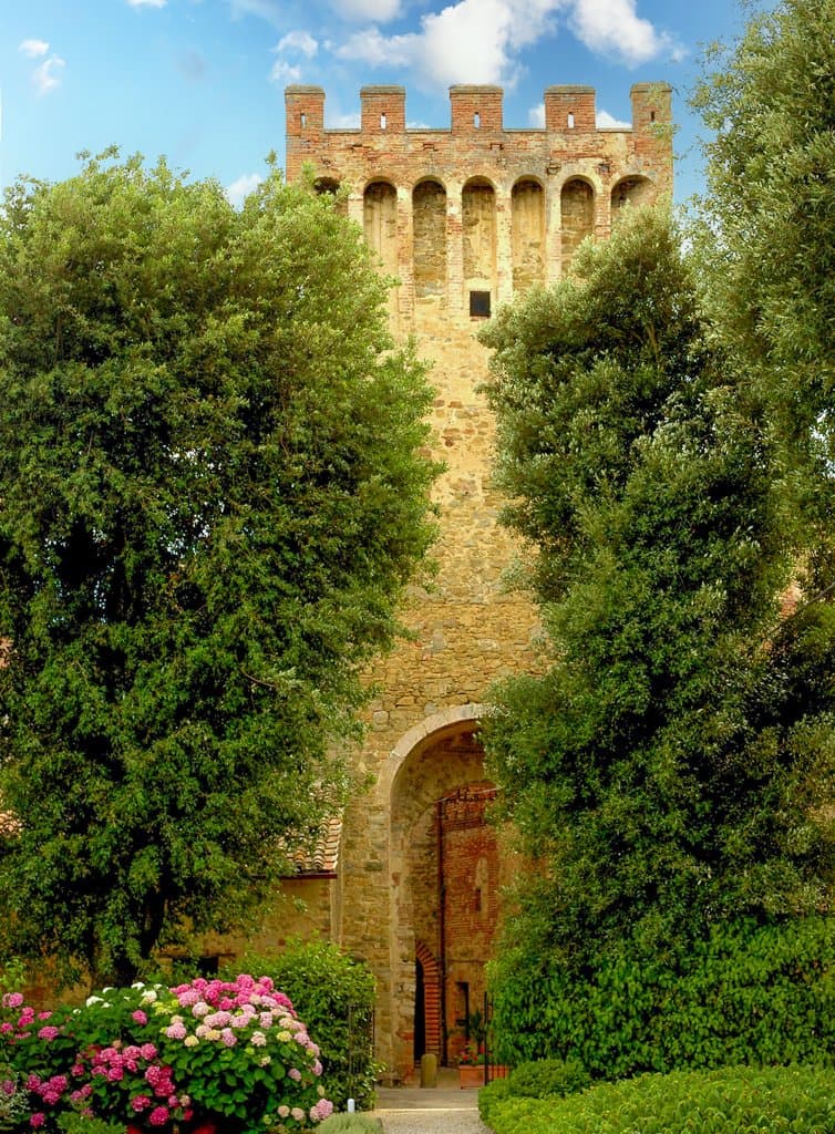 Restored Medieval Castle With Garden And Panoramic Terrace 4