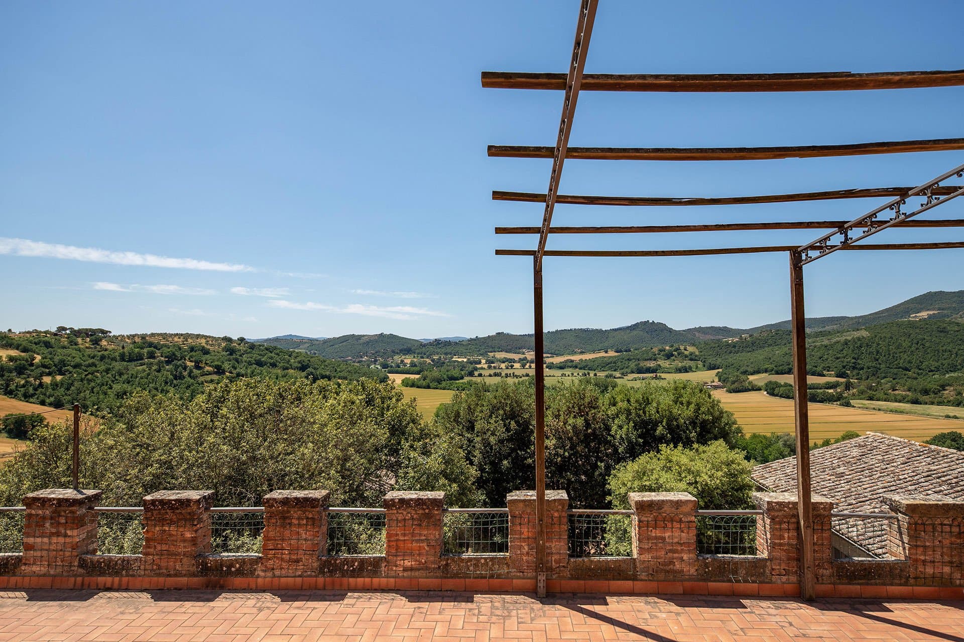 Restored Medieval Castle With Garden And Panoramic Terrace 5