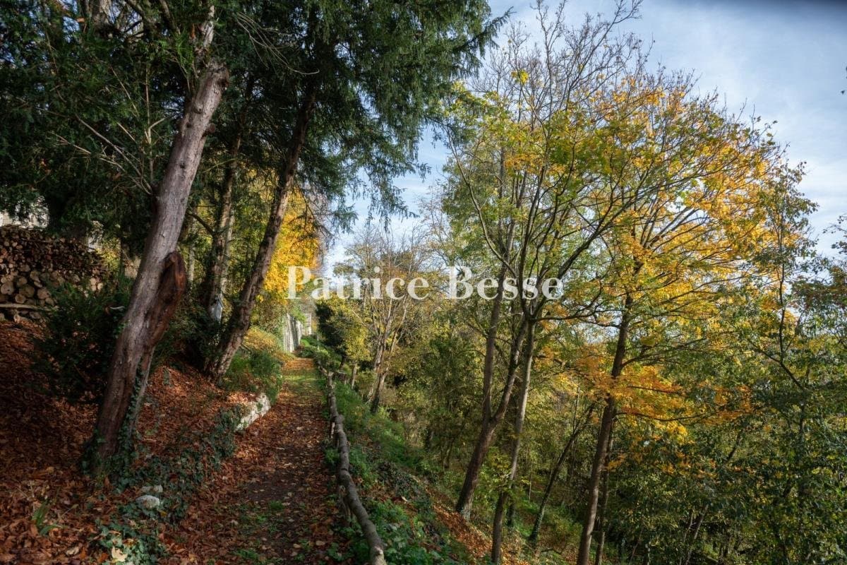 Historic 13th Century Château Overlooking the Oise River Valley 5