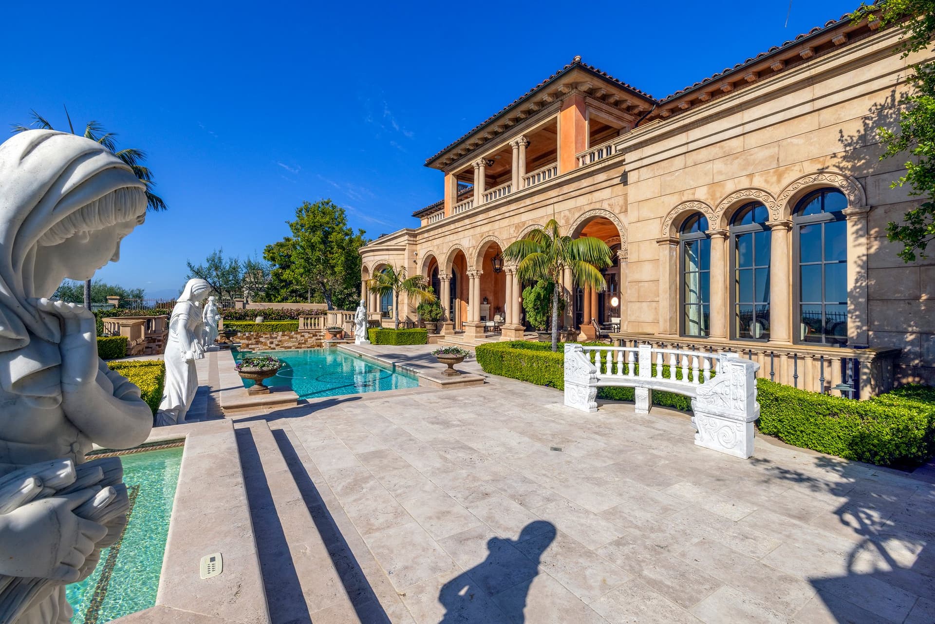 Breathtaking Ocean View Custom Estate in Newport Coast 3