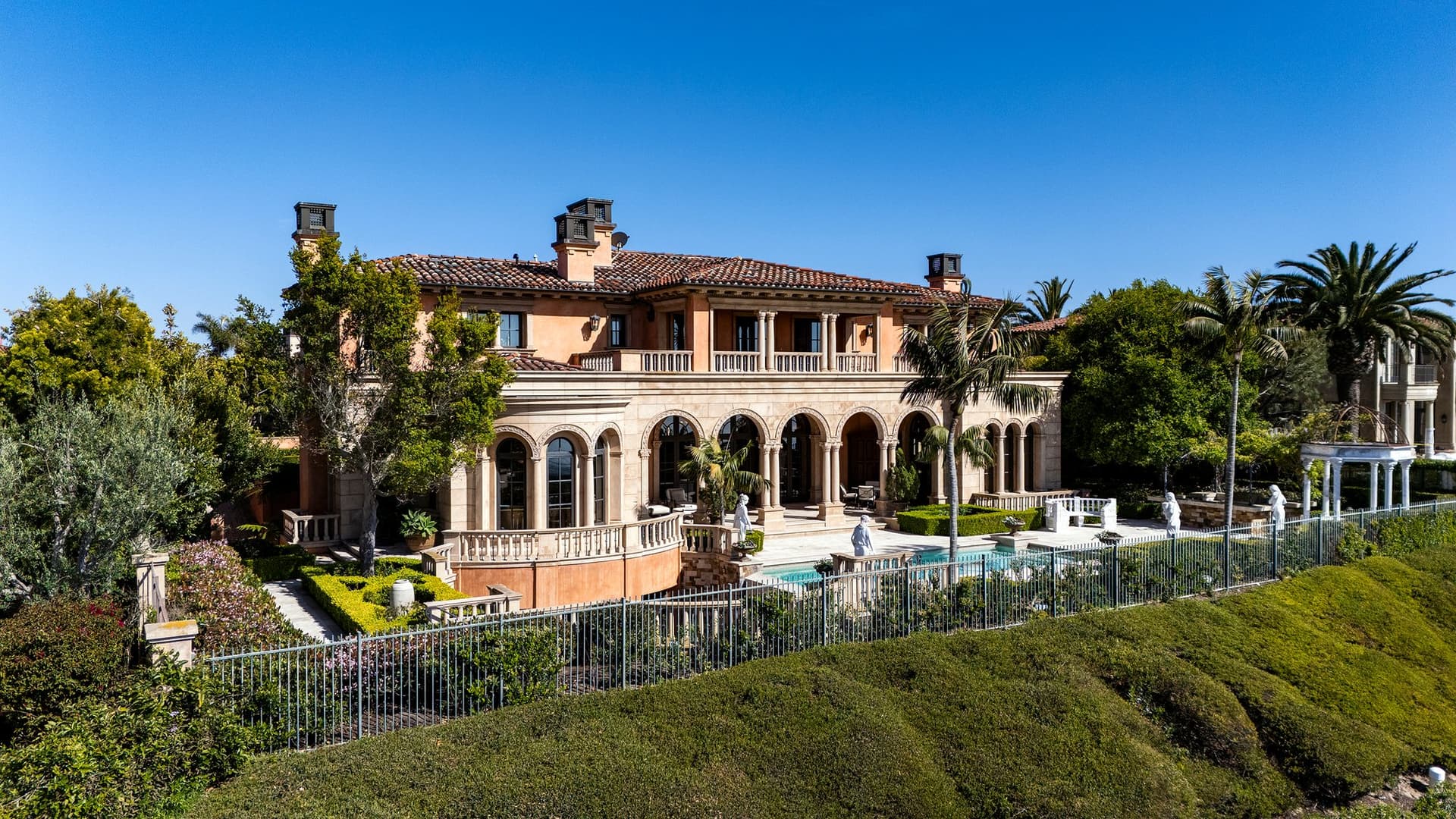 Breathtaking Ocean View Custom Estate in Newport Coast 5