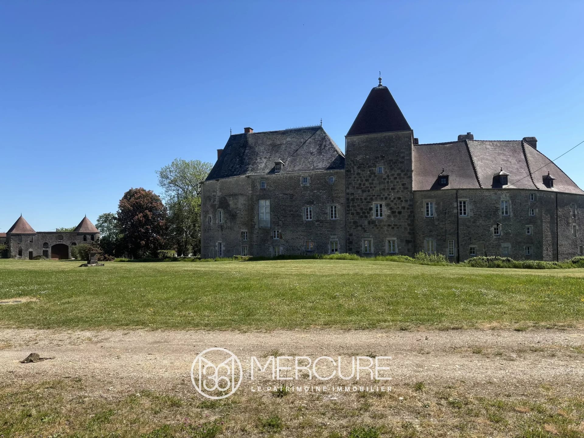 Château With Period Features And 22 Hectares In Chalancey 2