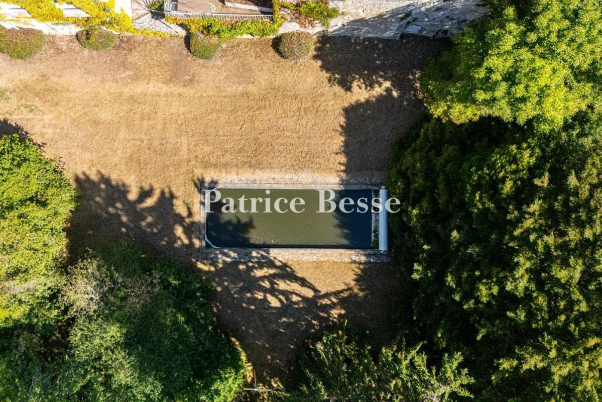 Historic Seigneurial Castle With 3 Hectares Of Parklands 3