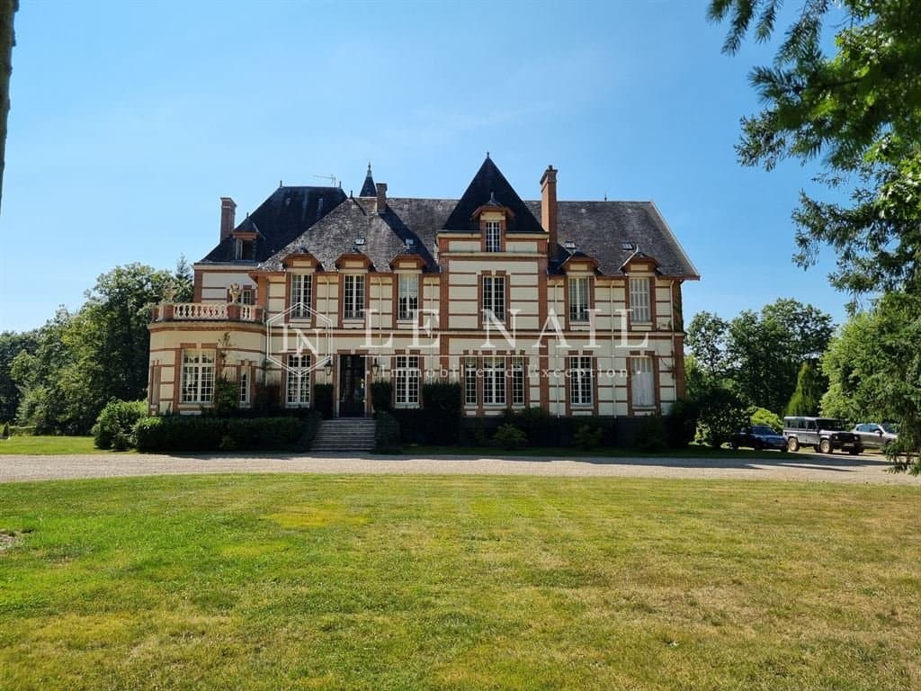 Elegant Château Surrounded By 200 Hectares Of Woodland 2