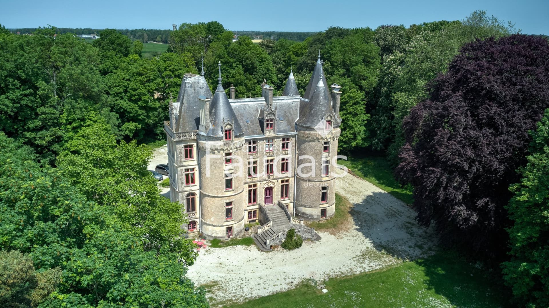 Historic Castle Estate With 82 Hectares In The Cotentin Marshes 4