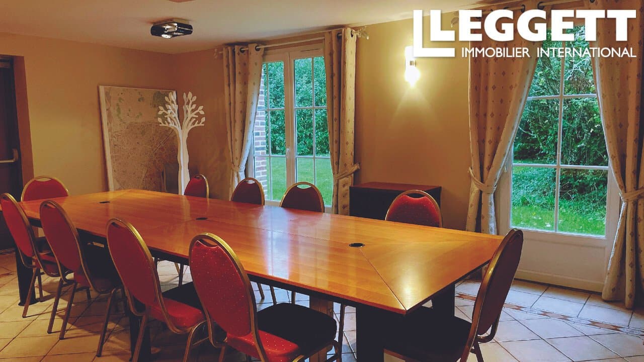 Magnificent 17th Century Château With Gîtes And 6 Hectares Of Land 5
