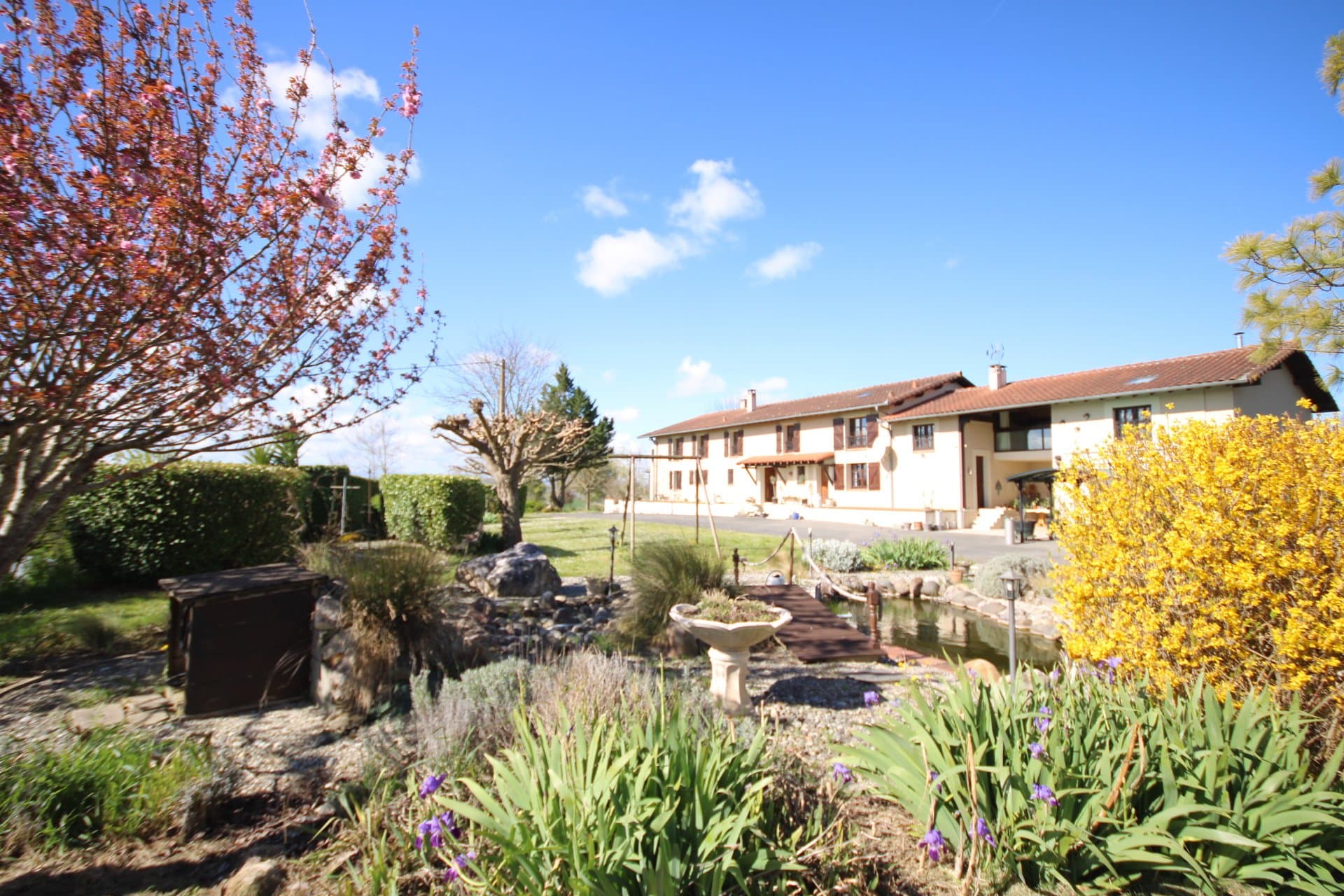 Charming Restored Farmhouse With Gîtes And Scenic Views 2