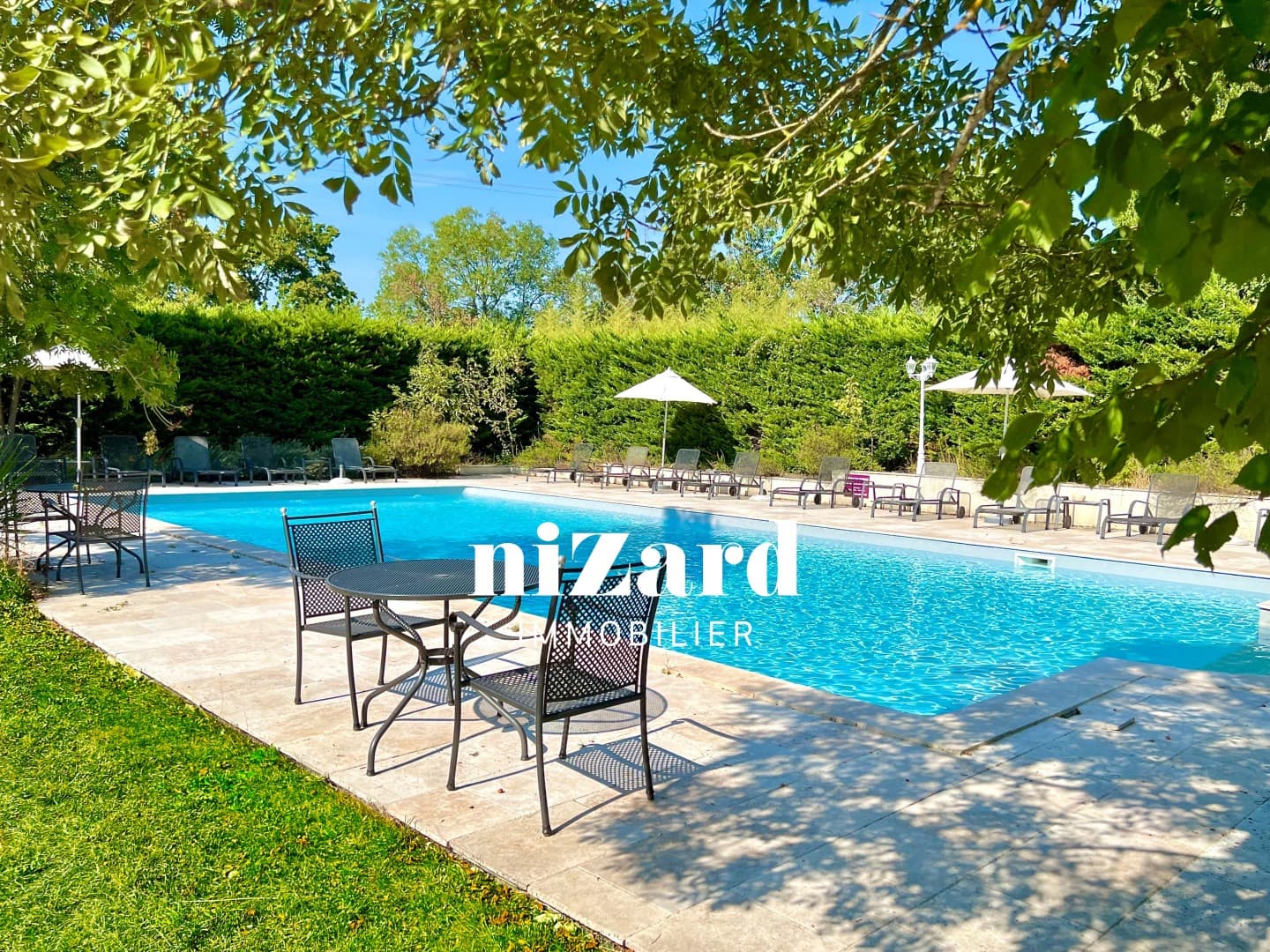 Historic Castle with 26 Bedrooms and Swimming Pool 2