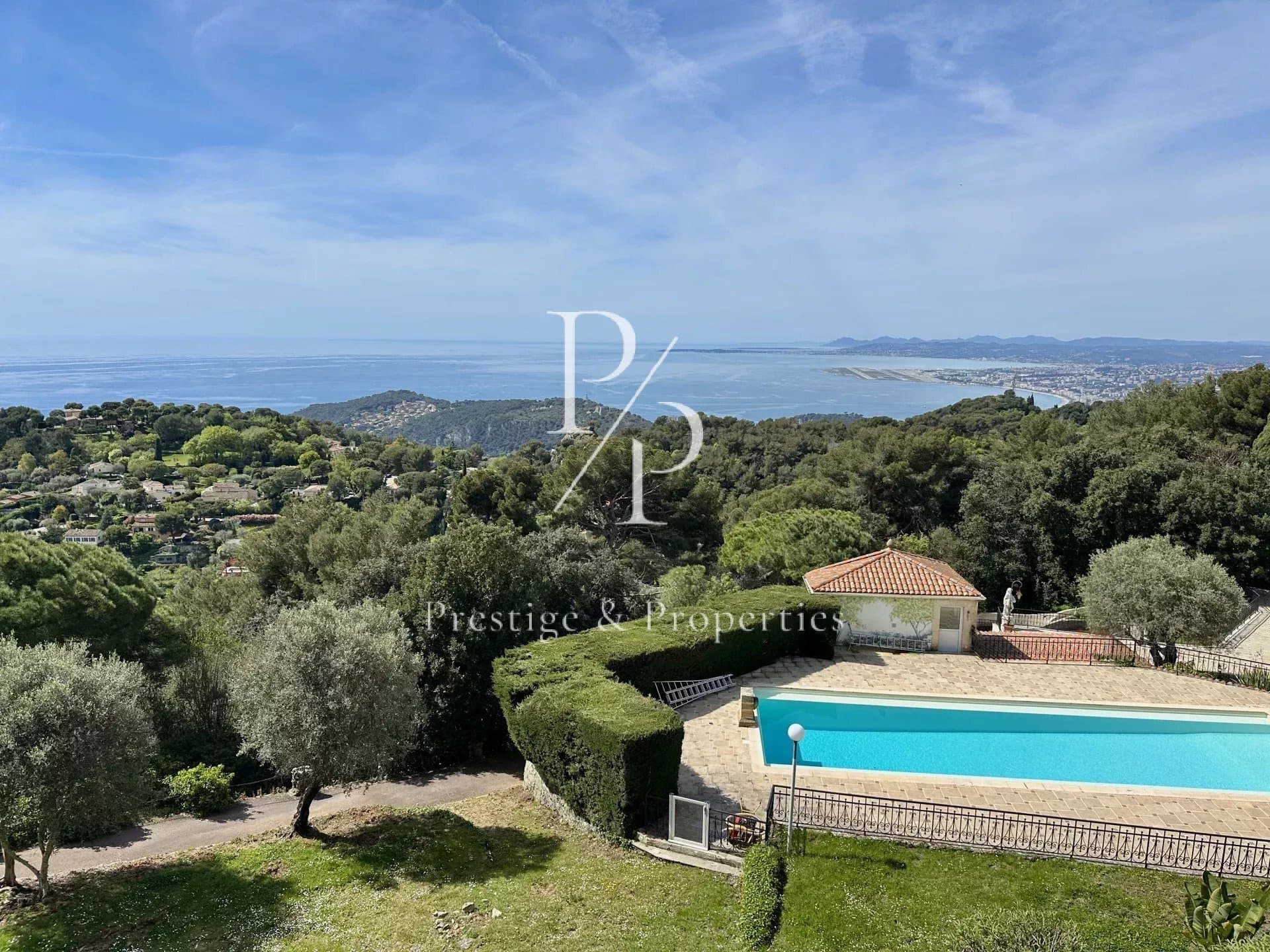 Exceptional Estate With Panoramic Views And Helipad Near Nice 5
