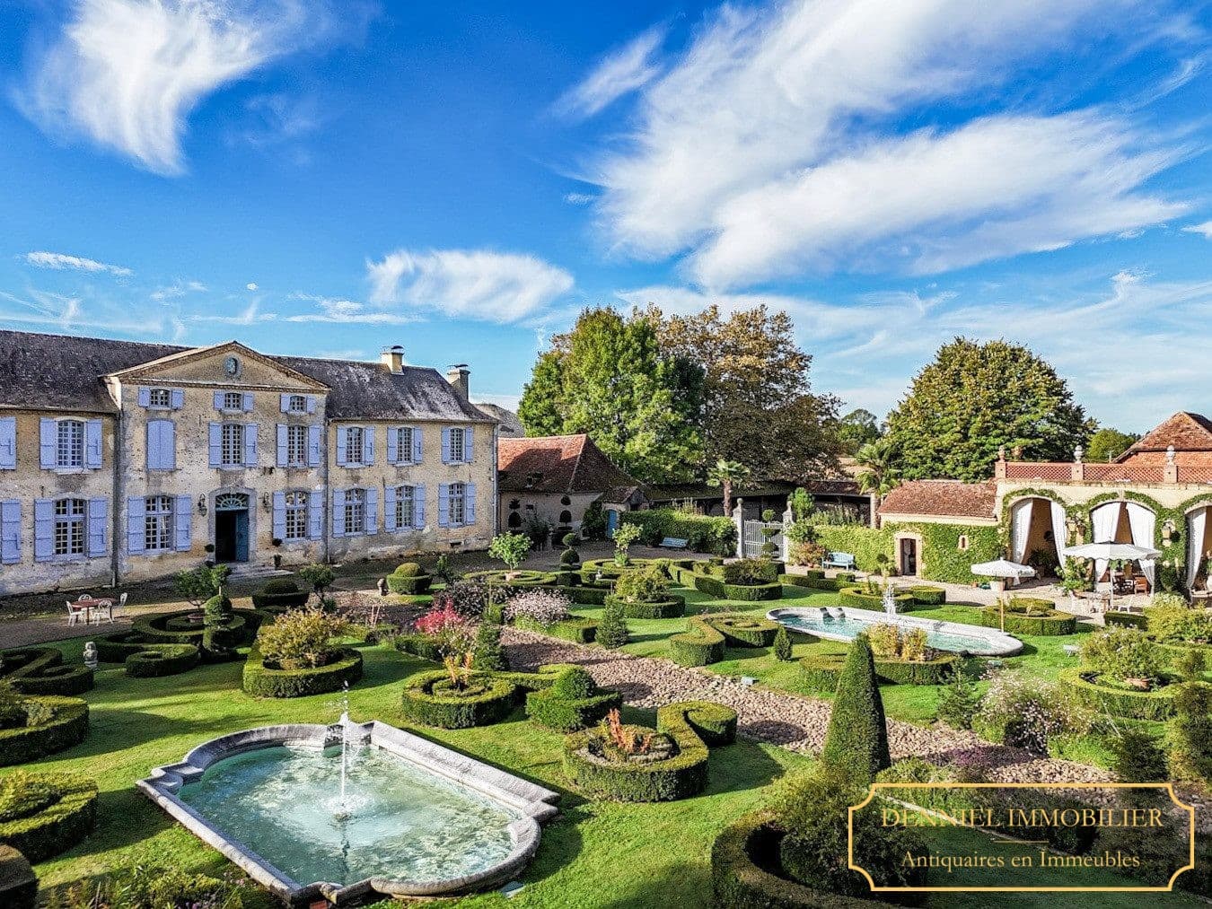 Elegant 18th Century Château with Exquisite Gardens 2