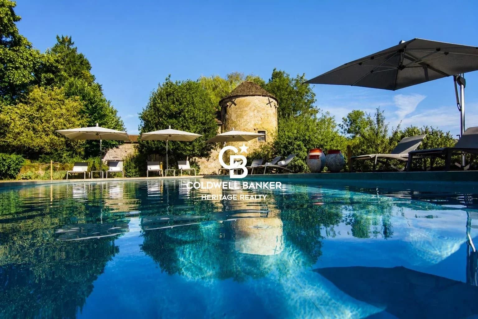 Historic Château with Elegant Living Spaces and Extensive Grounds 4