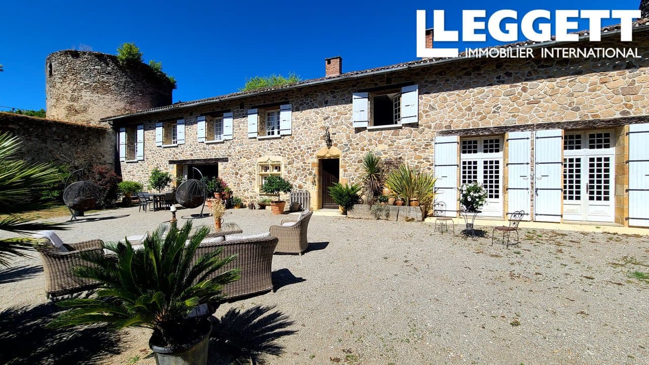 Unique Character Property with Gîte Potential in a Lush Green Setting