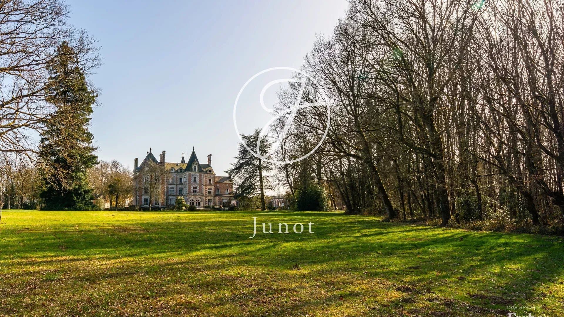 Exceptional 18th Century Château With Majestic Orangeries 4