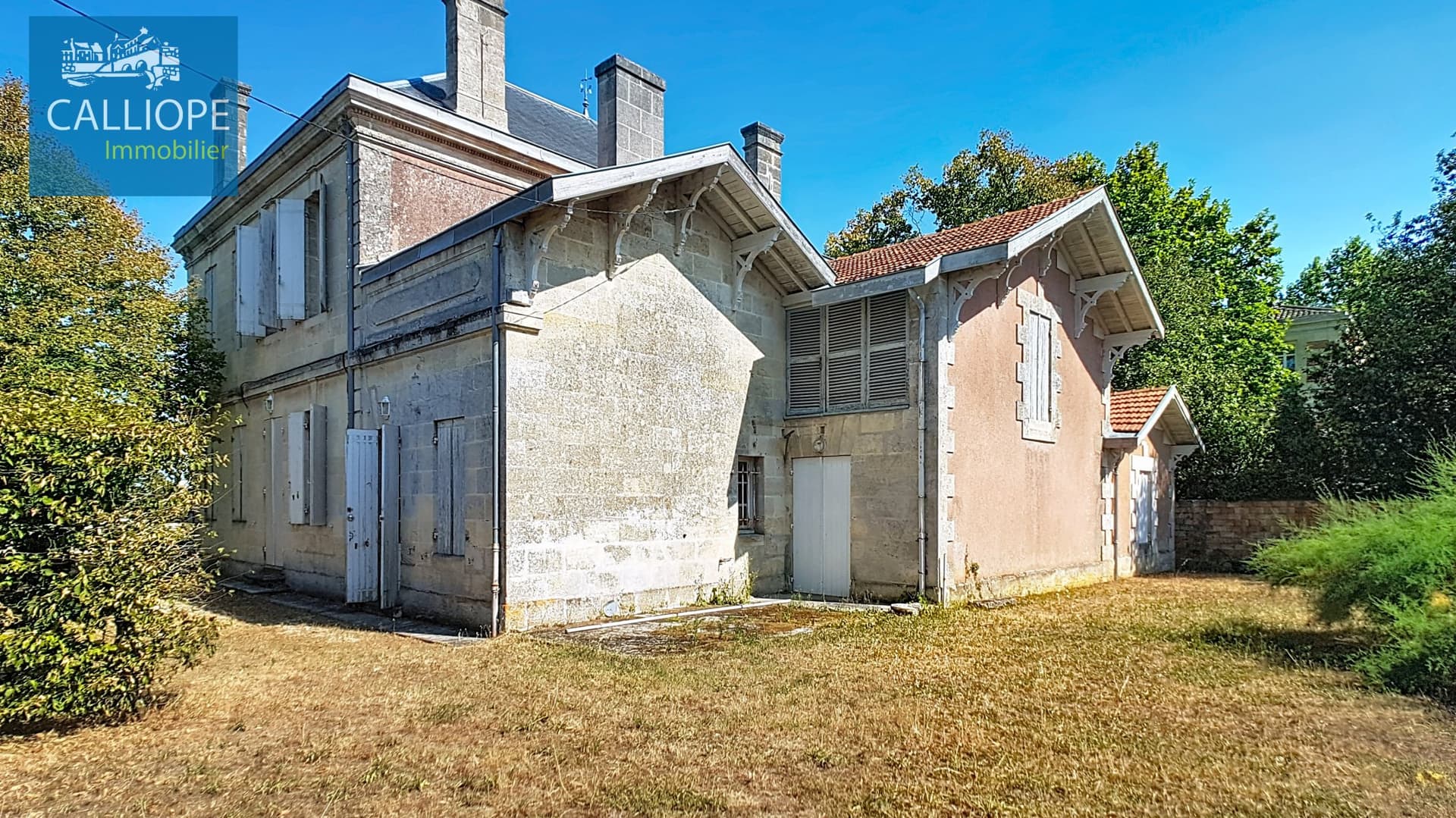 Charming 19th Century Castle With Fenced Garden