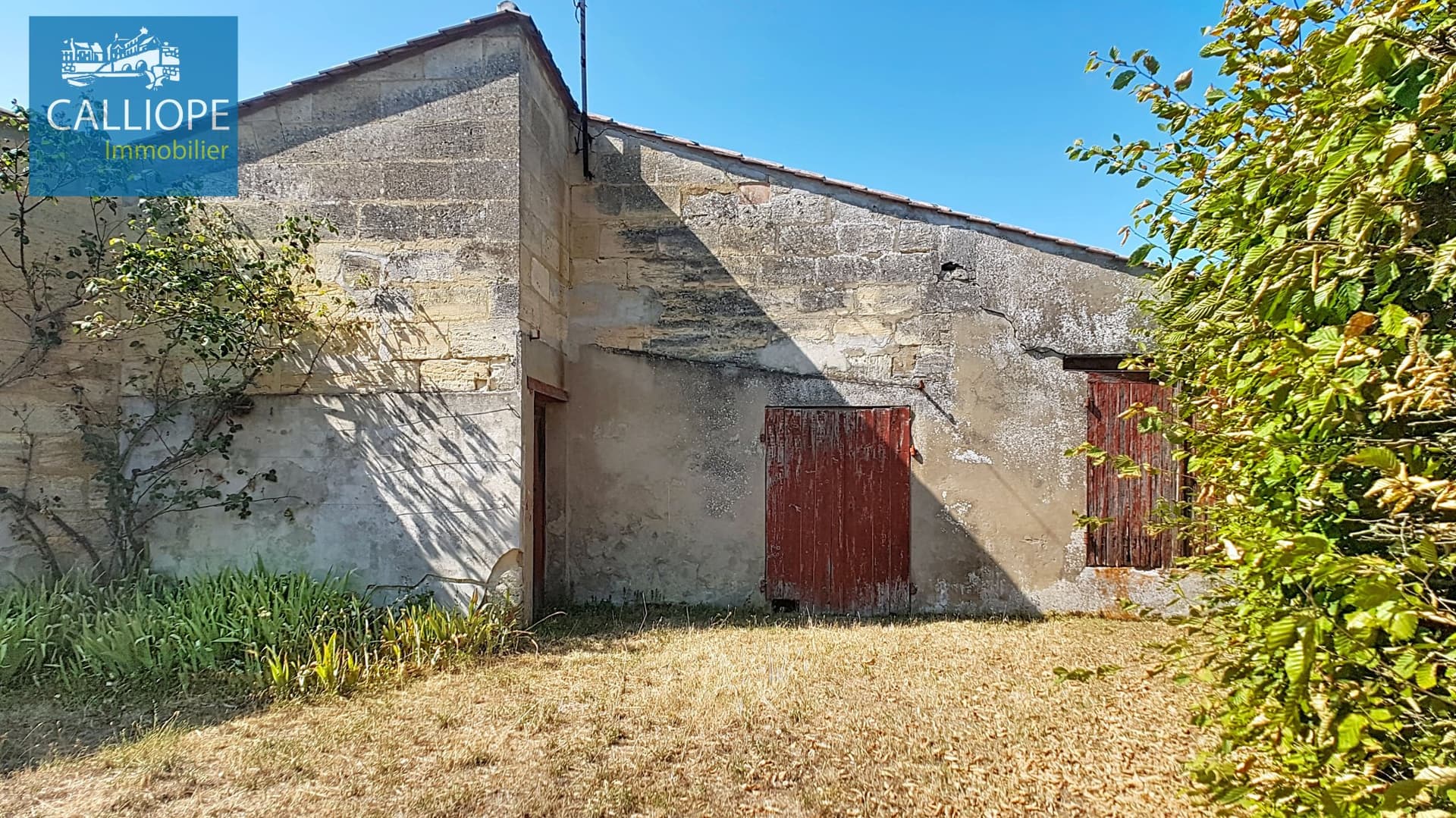 Charming 19th Century Castle With Fenced Garden 4