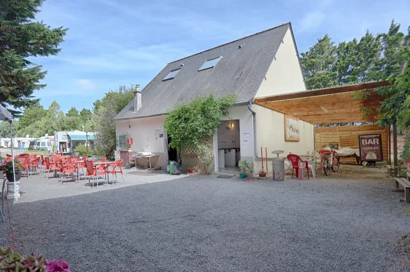Exceptional 17th Century Château With Development Potential Near The Emerald Coast