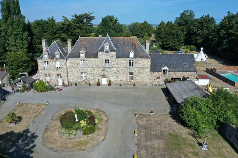 Exceptional 17th Century Château With Development Potential Near The Emerald Coast 2