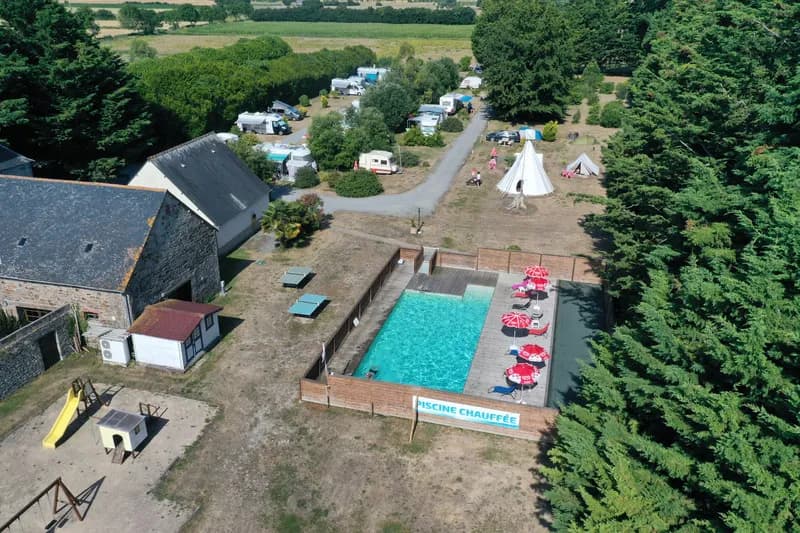 Exceptional 17th Century Château With Development Potential Near The Emerald Coast 4