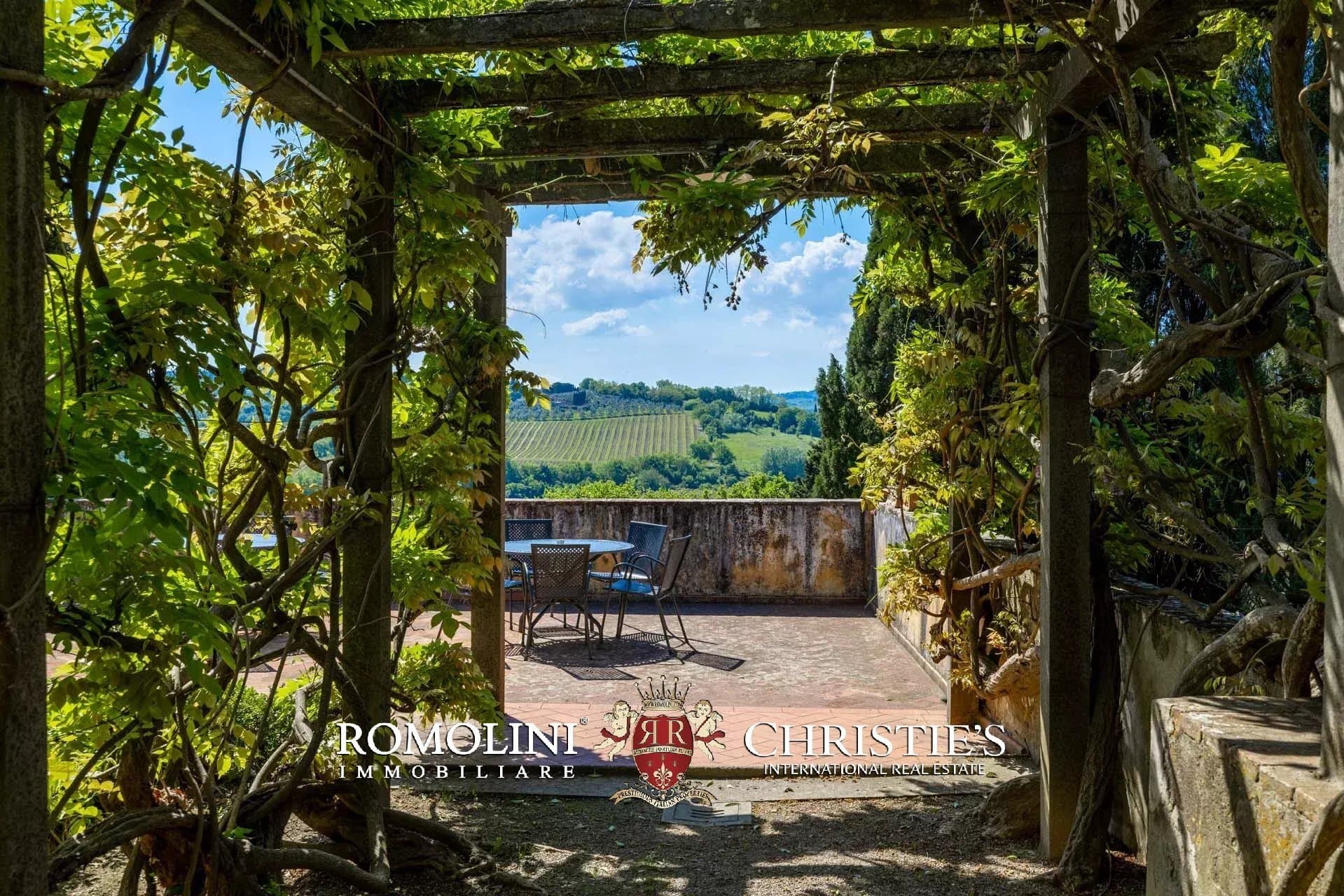 Castles for sale in Montespertoli