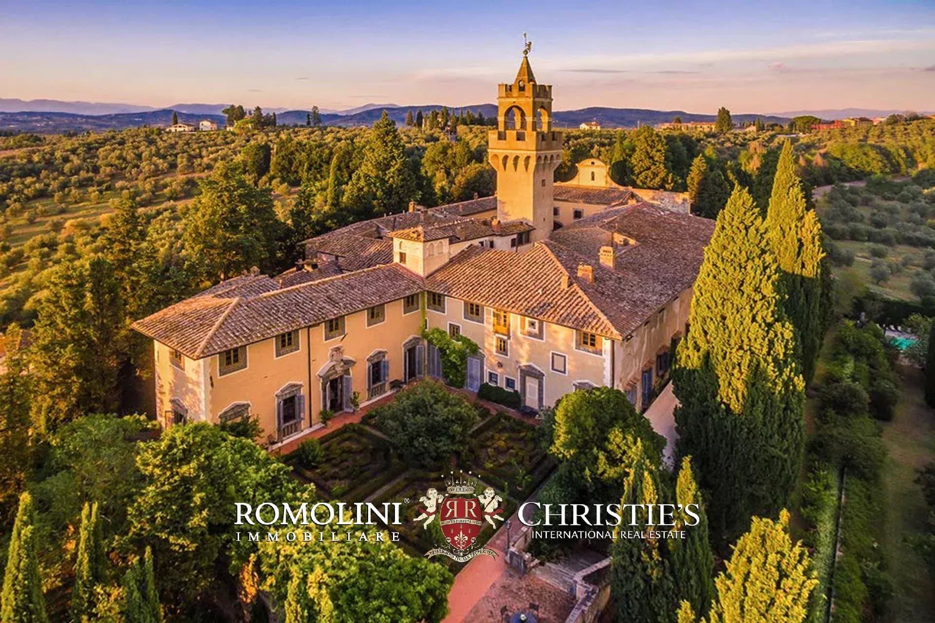 Historic Castle Resort With 142 Beds And Swimming Pool In Chianti 3