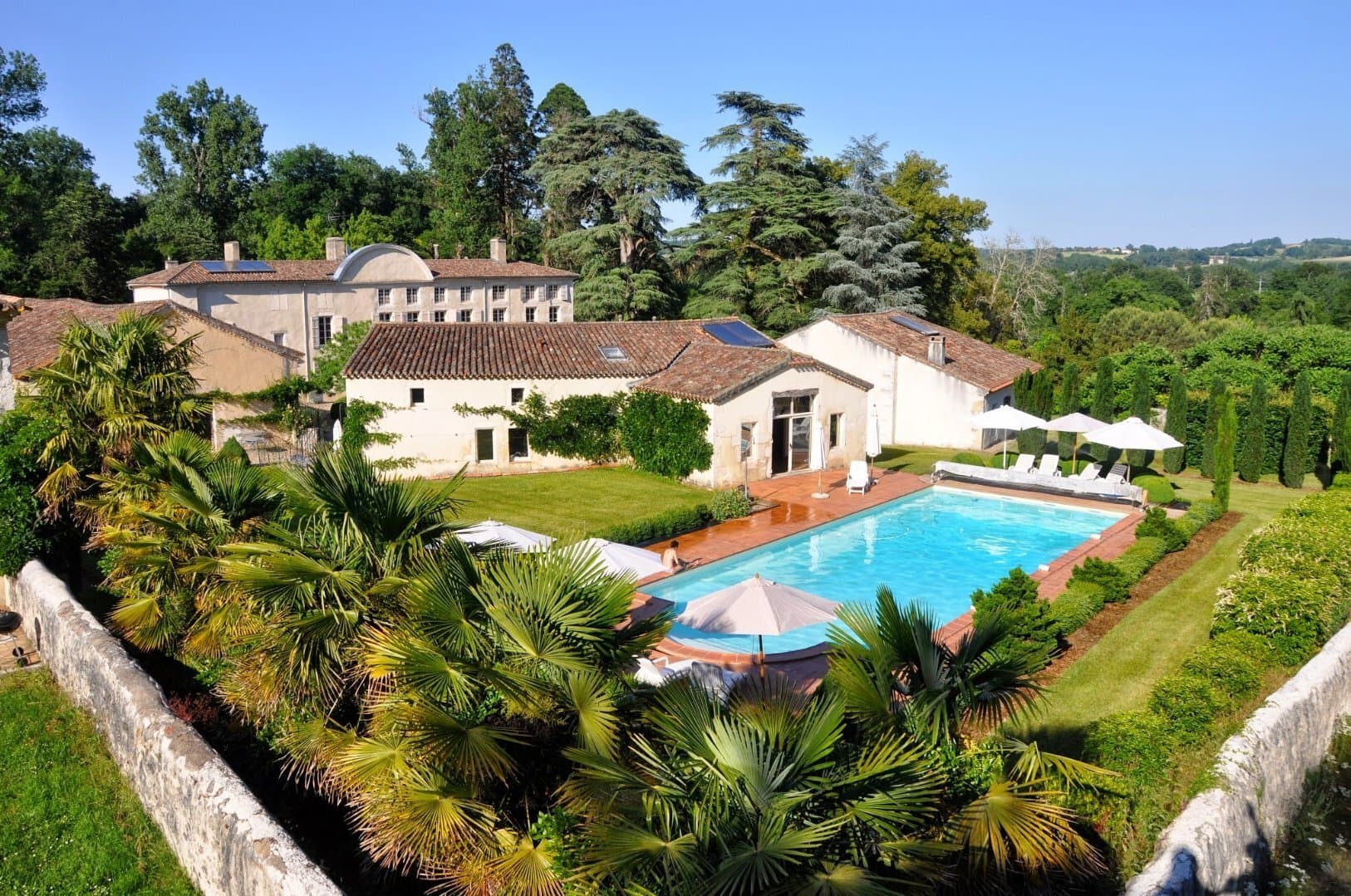Exceptional Former Priory With Pool, Lake, And Gîtes 4