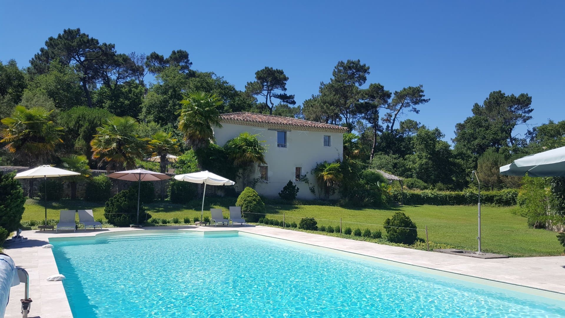 Exceptional Former Priory With Pool, Lake, And Gîtes 5