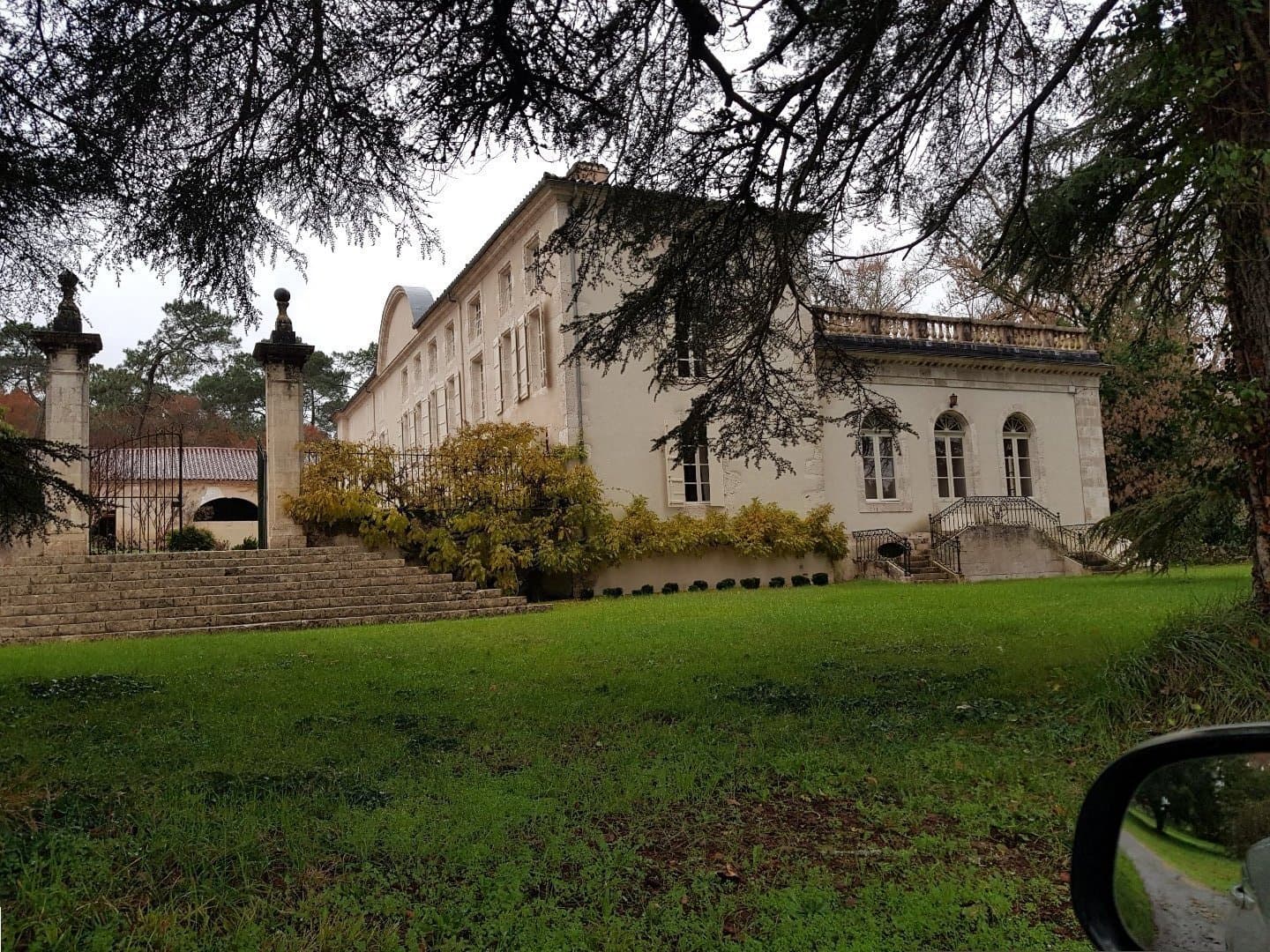 Exceptional Former Priory With Pool, Lake, And Gîtes 3