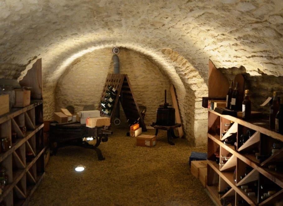 19th Century Château With Heated Pool And Caretaker's House 5