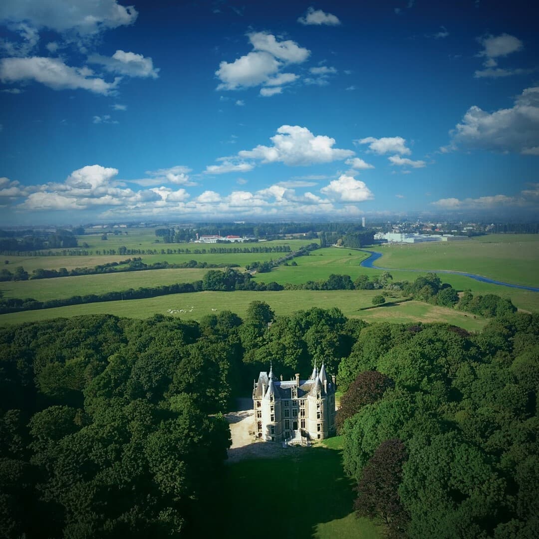 Historic Castle With 19 Bedrooms And 18 Bathrooms 4
