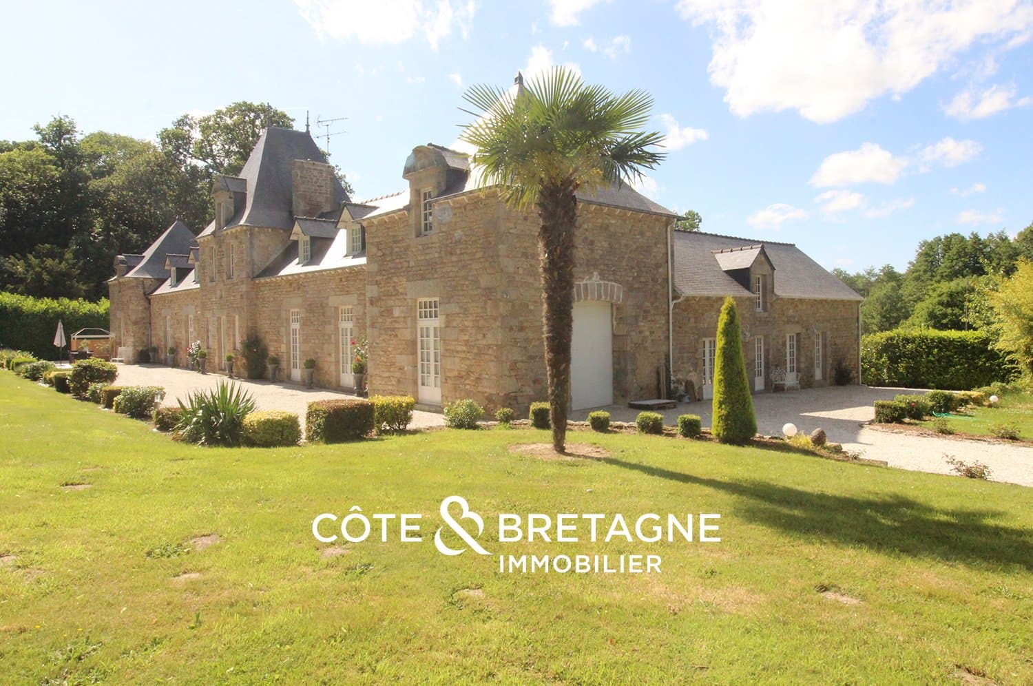 Charming 19th Century Manor With Lush Grounds Near The Sea 2