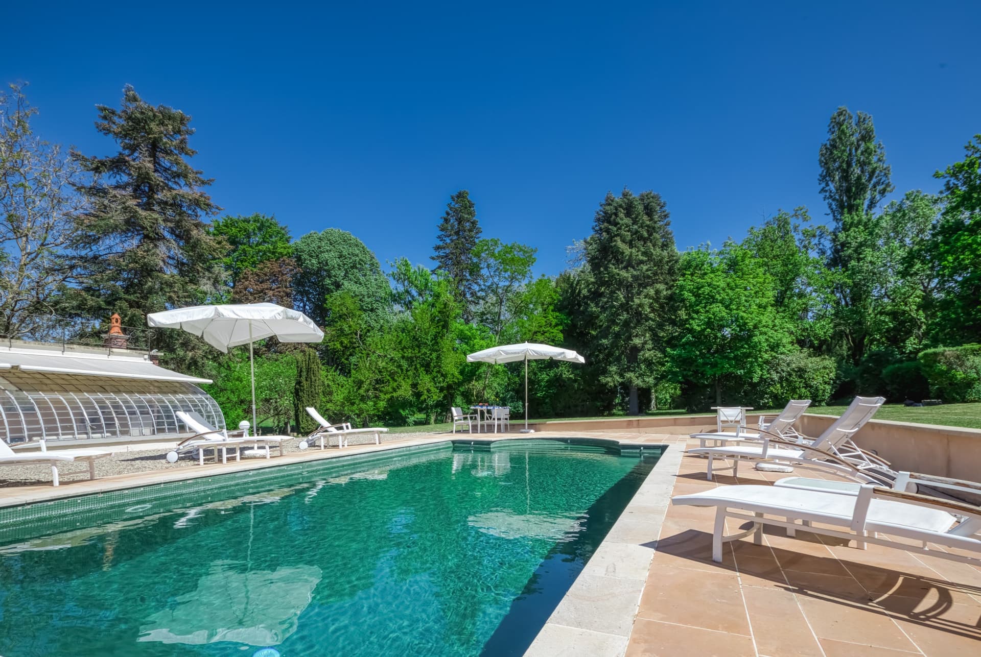Elegant Neo-Classical Château with Magnificent Park and Caretaker's House 5