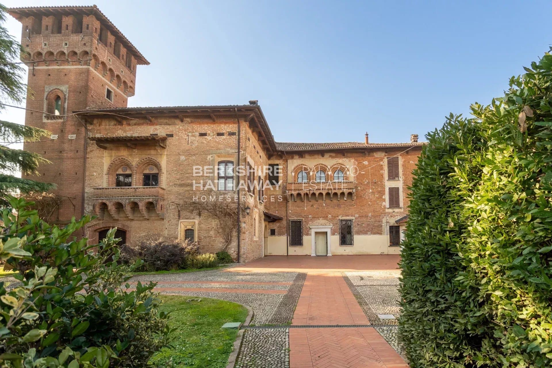 Historic Medieval Castle With Guardhouse And Stable In Lombardy — in Lombardy, Italy