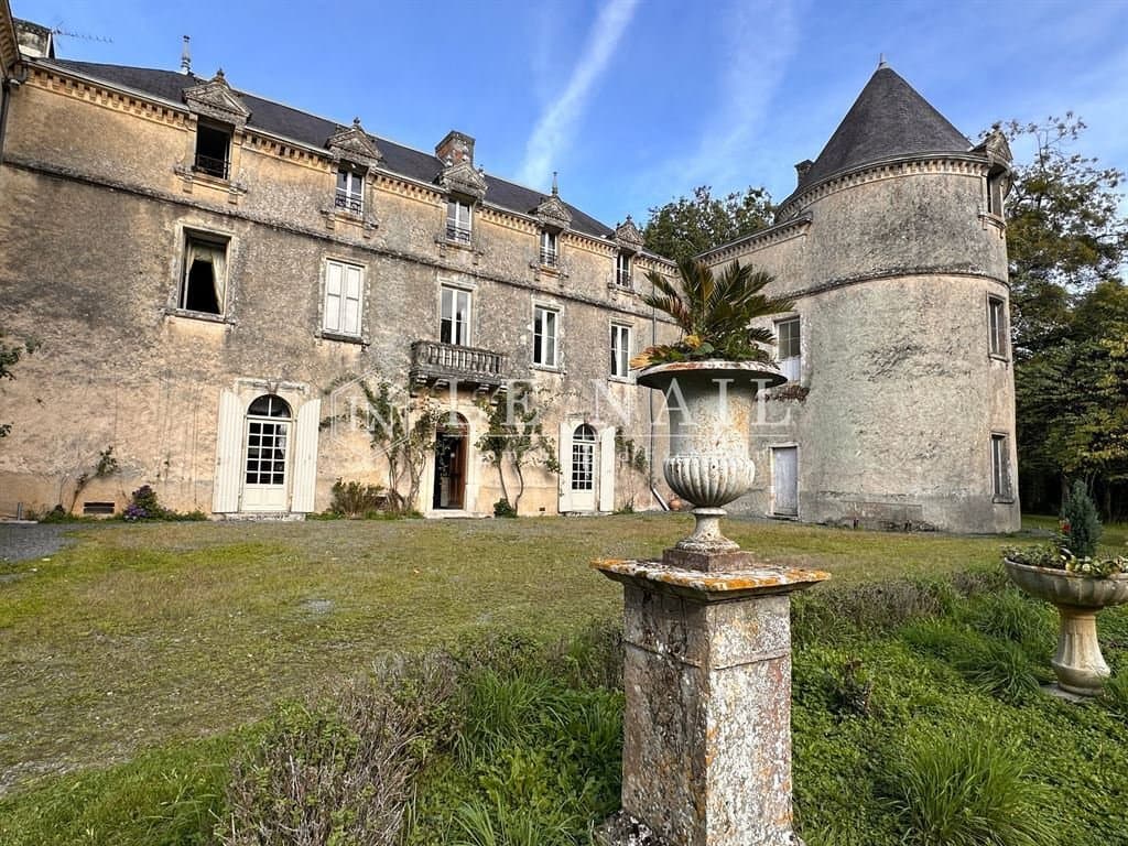 Stunning 15th And 19th Century Château Set In 25 Acres Of Enchanting Parkland