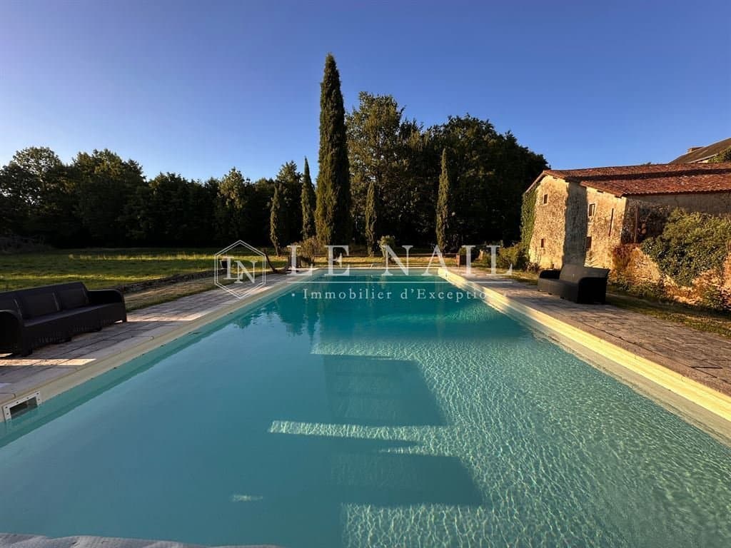 Stunning 15th And 19th Century Château Set In 25 Acres Of Enchanting Parkland 4