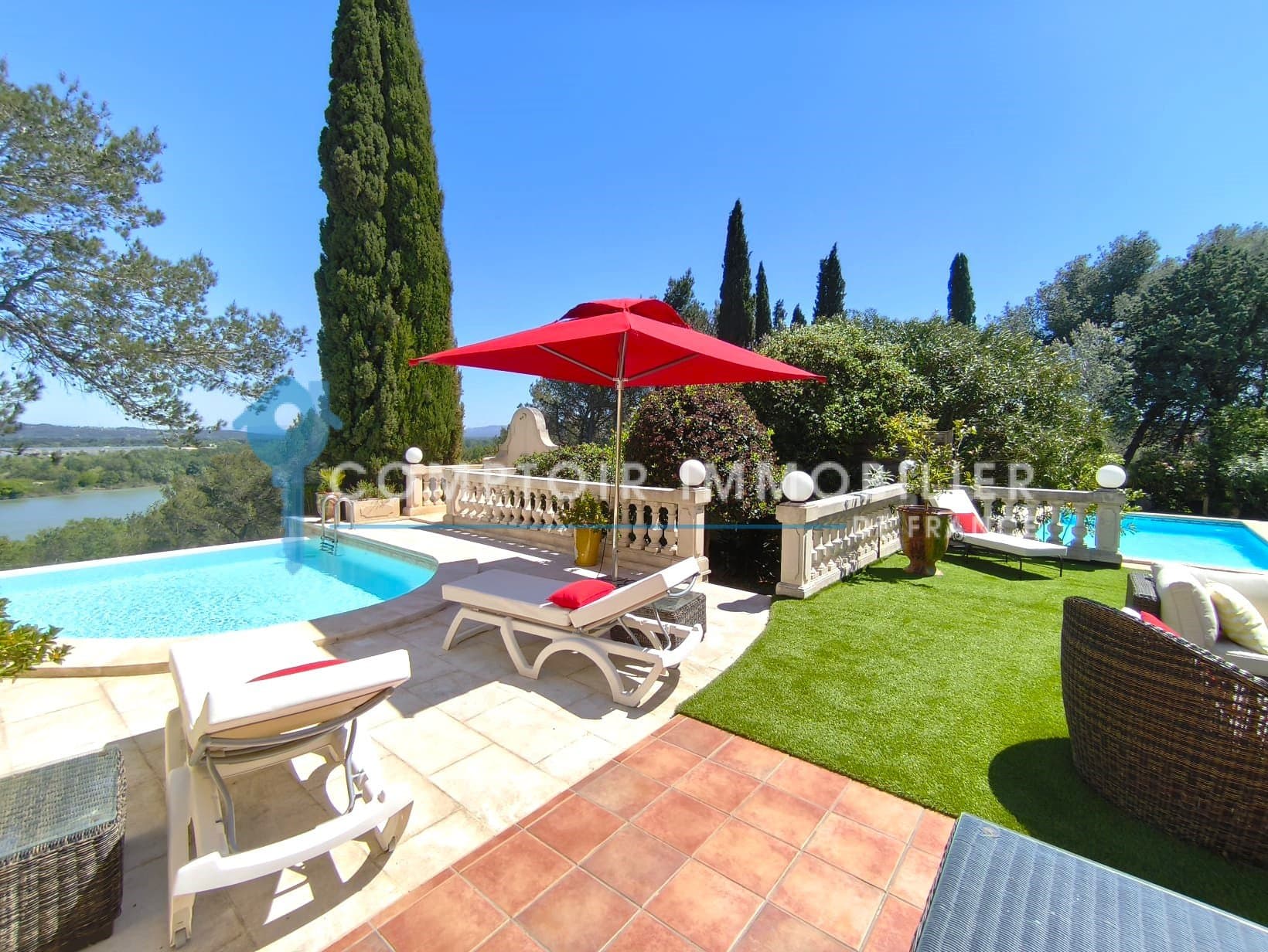 Charming Property With Heated Infinity Pool And Panoramic Views