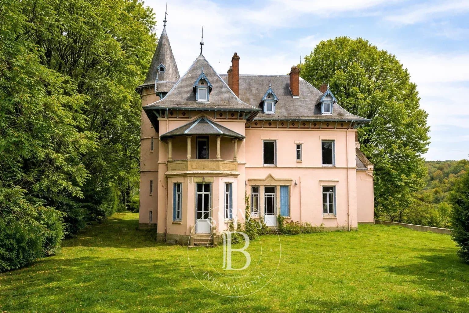Historic Stone Residence With Independent Apartments And Natural Spring — in Auvergne-Rhône-Alpes, France