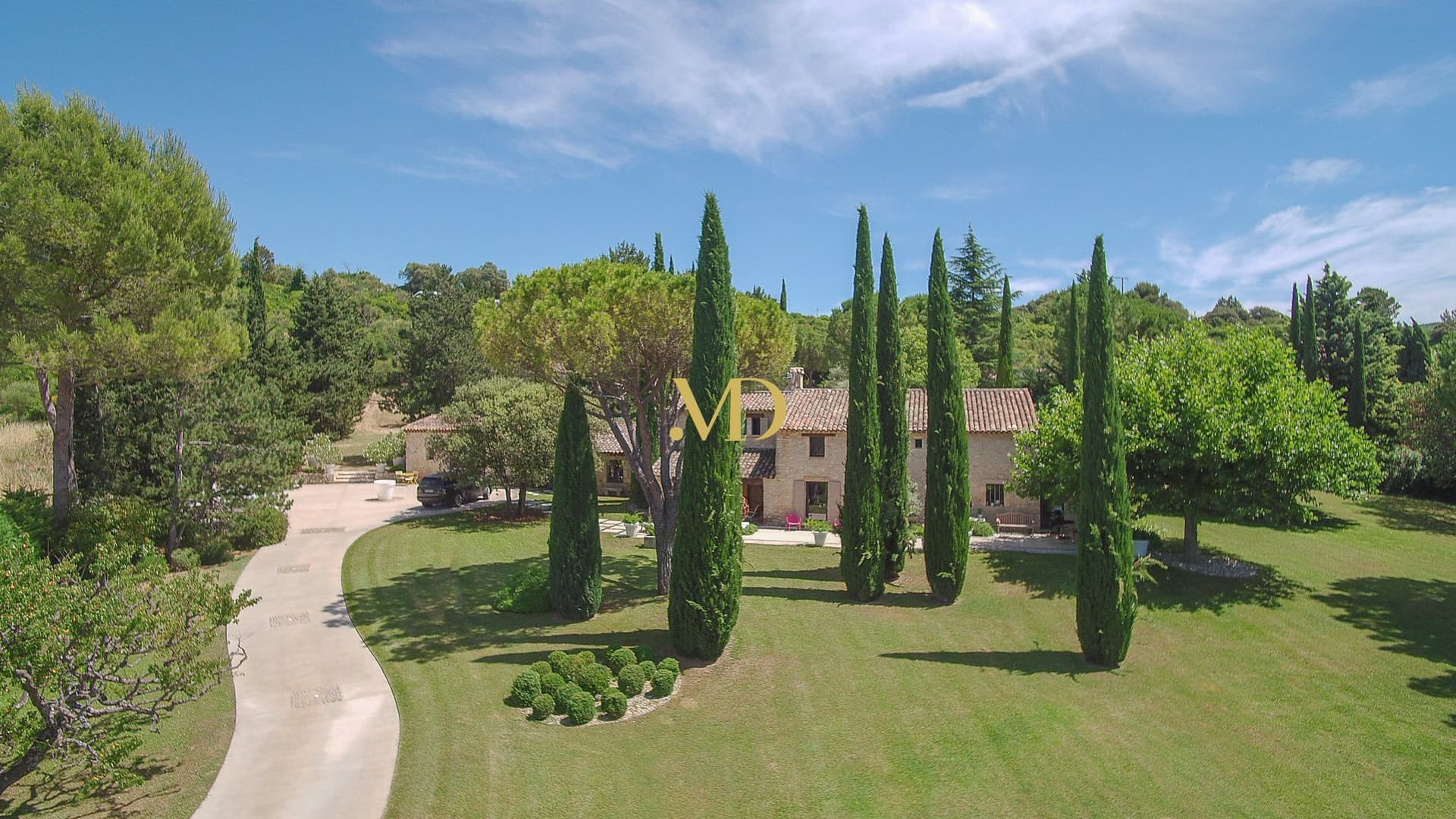 Castles for sale in Gordes