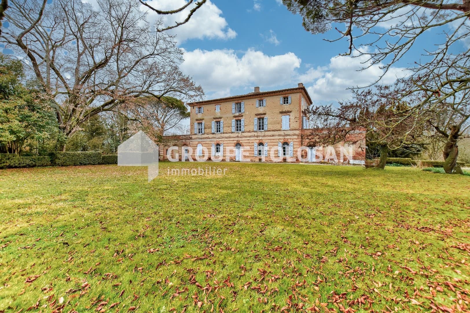 Historic Castle with 10 Bedrooms and Swimming Pool 2