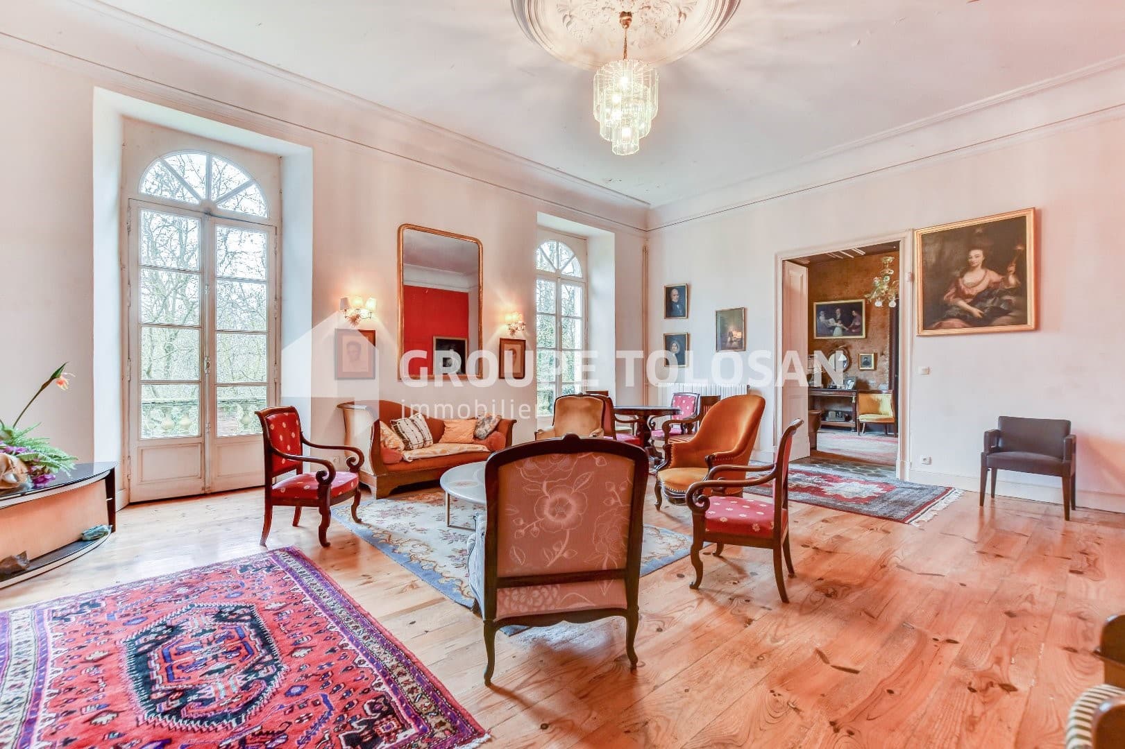 Historic Castle with 10 Bedrooms and Swimming Pool 5