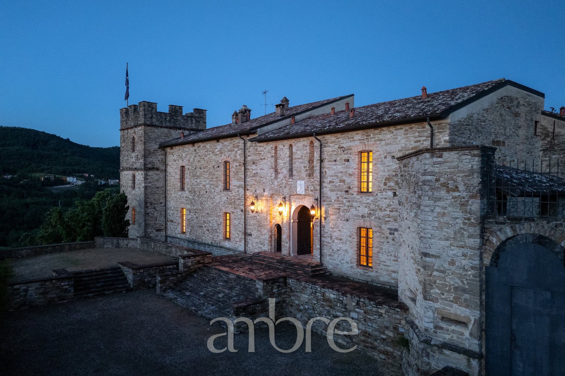 Historic 12th Century Castle With Panoramic Terraces In Emilia-Romagna 2