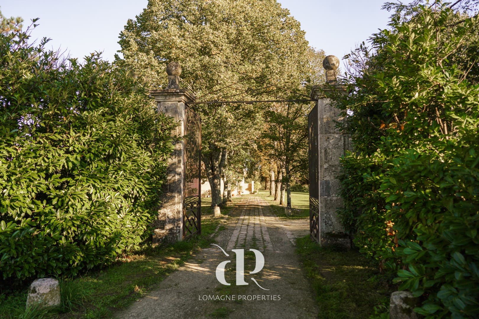 Elegant 19th Century Château With Guest House And Stables 4