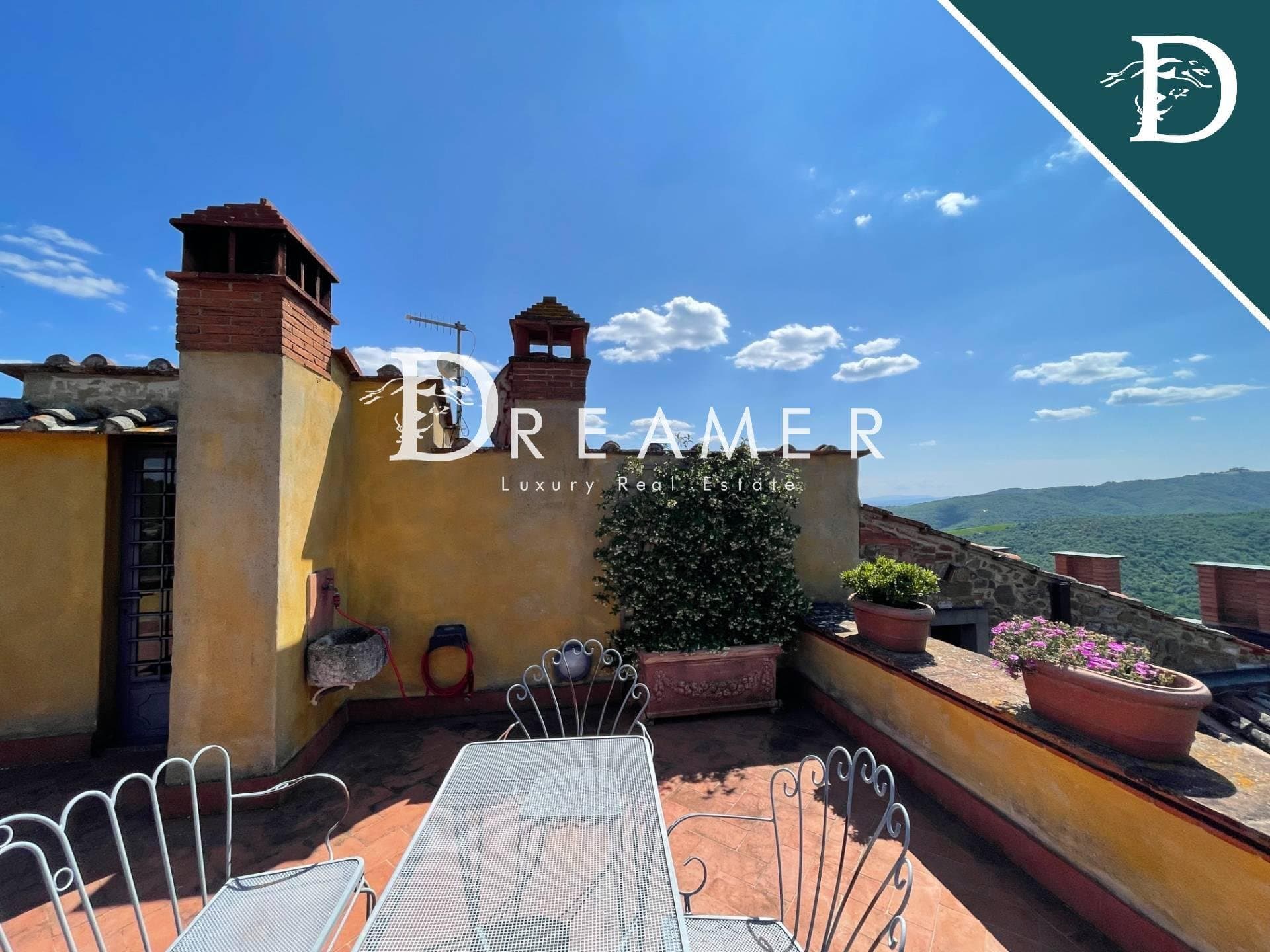 Historic Castle With Pool And Panoramic Terrace In Arezzo 3