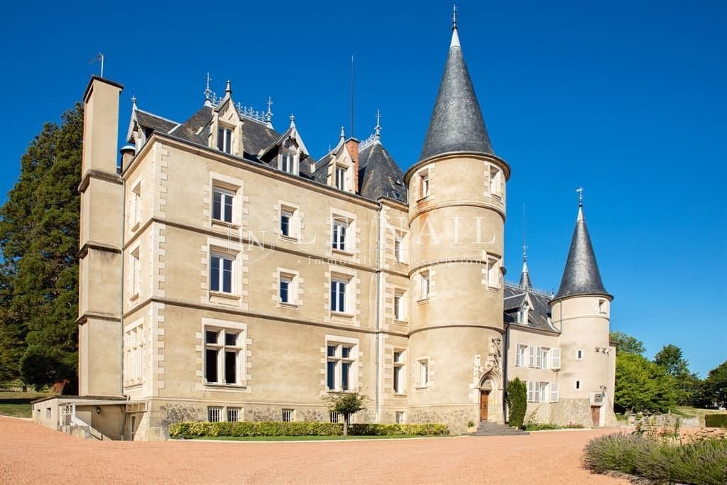 Elegant 19th Century Château With Equestrian Facilities Near Vichy 2