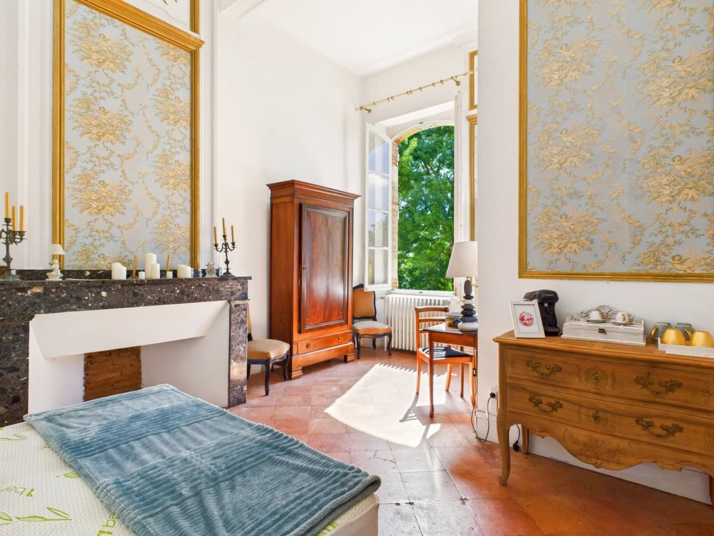 Castles for sale in Gimat
