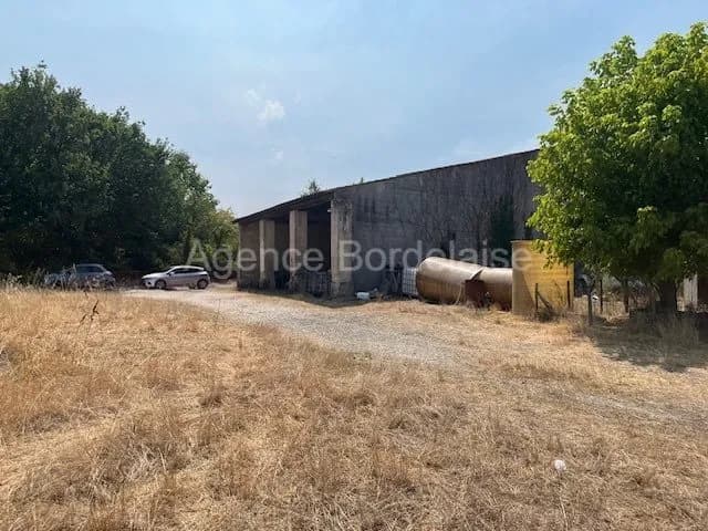 Vineyard Estate Château with Main House and Outbuildings 4