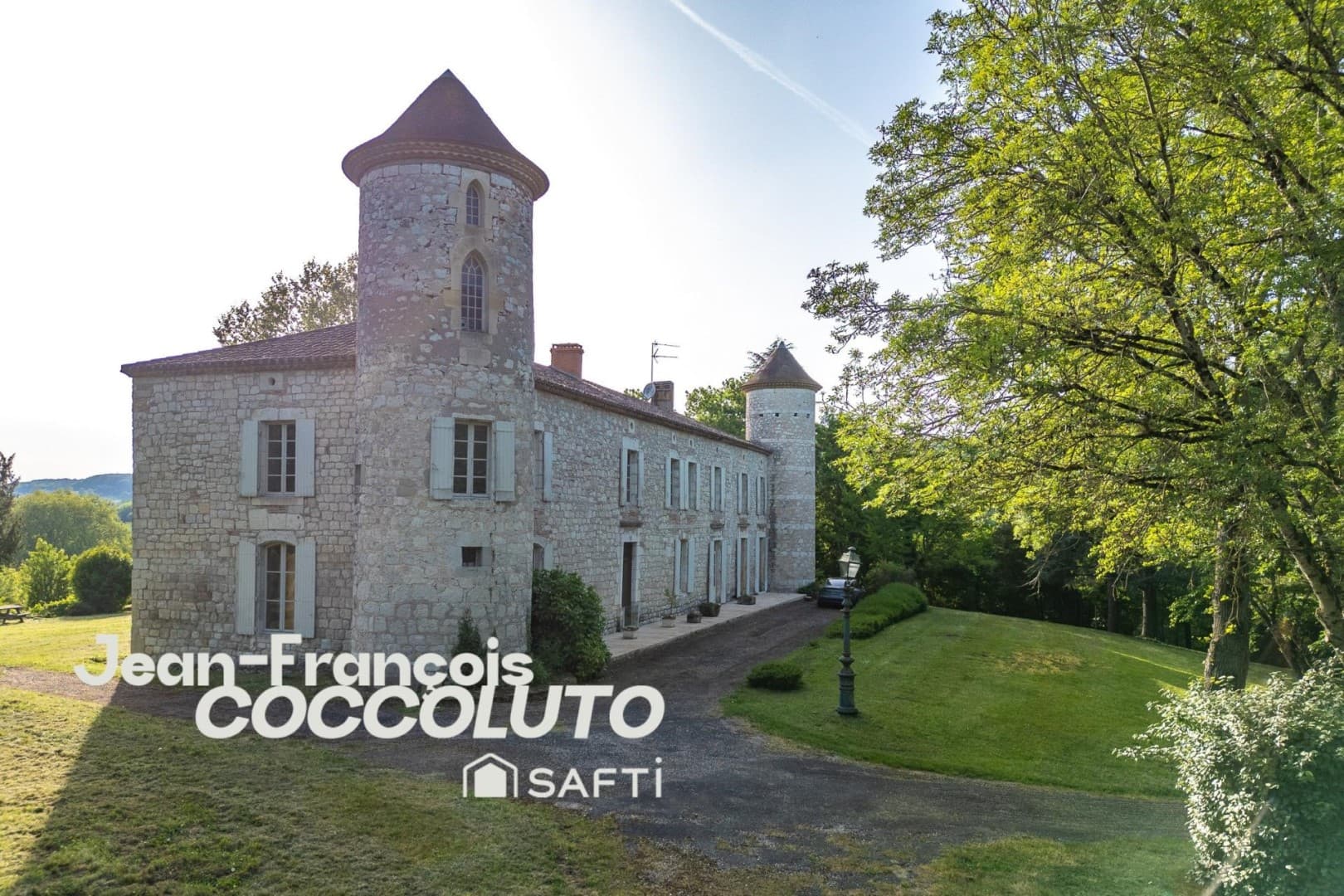 Authentic 18th Century Castle With 7 Bedrooms And 16 Hectares Of Park 2