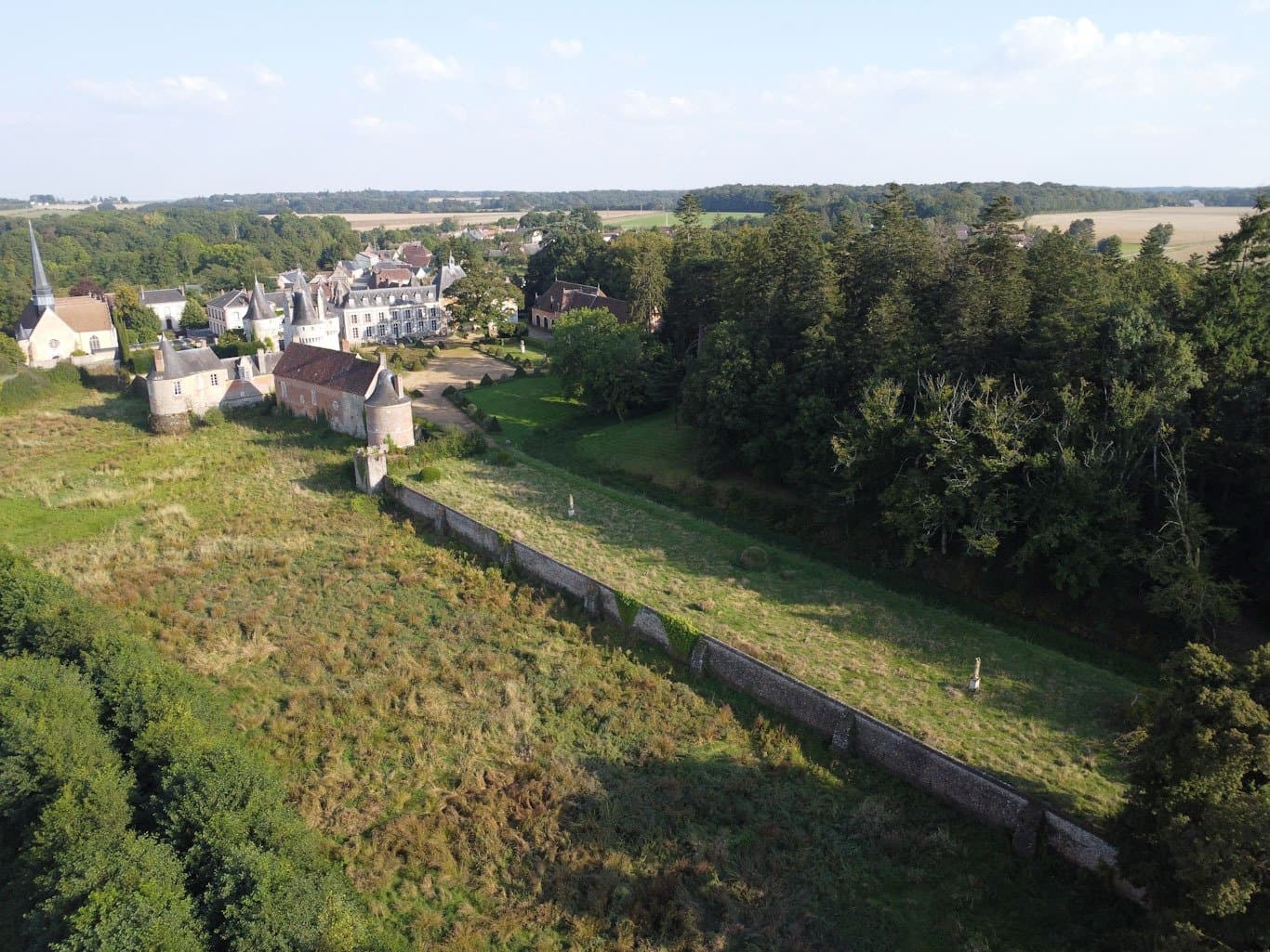 Historic Castle With 20 Hectares Park 120km From Paris 3
