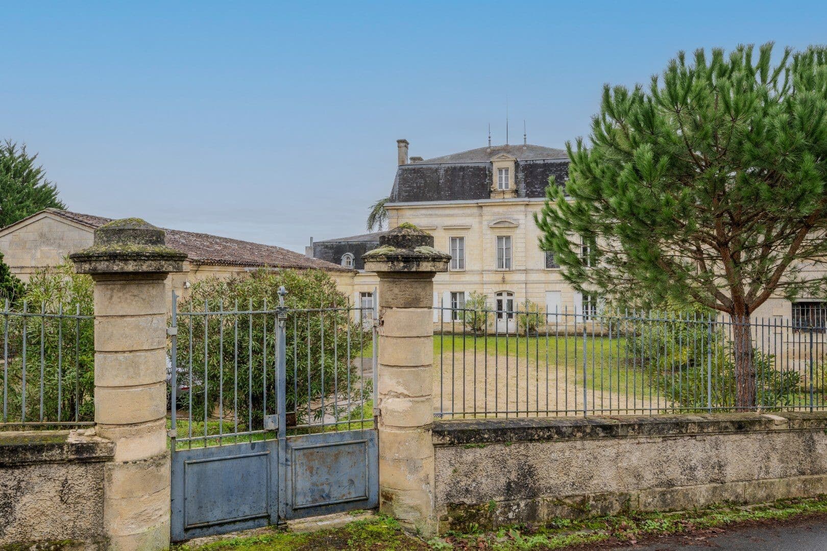 1851 Castle With 1 Bedroom And Kitchen 3