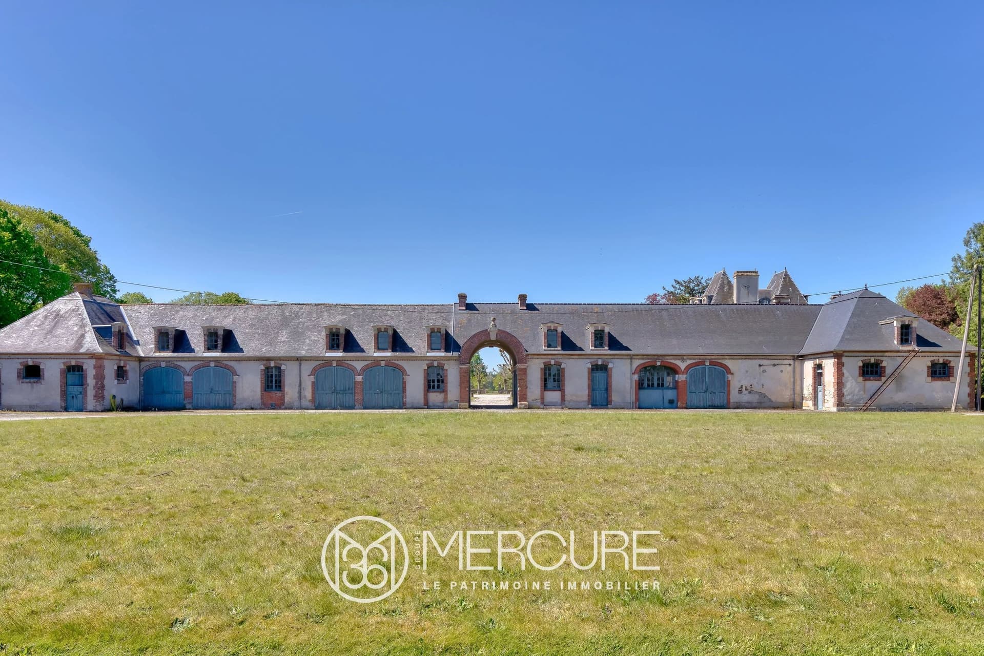 Elegant 18th Century Château With 60 Hectare Park 4